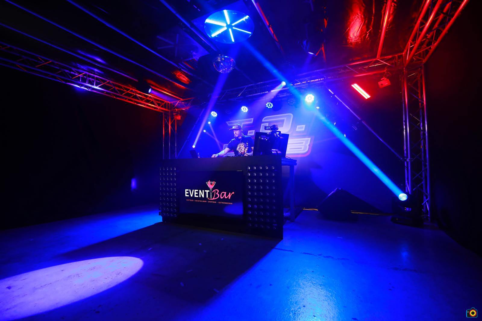 DJ Beatgee T.O. CLUB